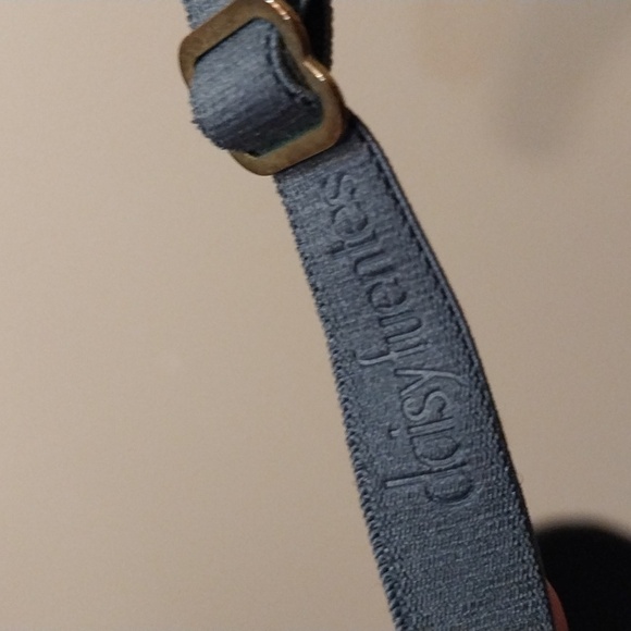 36B Daisy Fuentes Pushup Bra - Picture 8 of 8